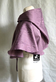 Lila Moiré Schoudercape