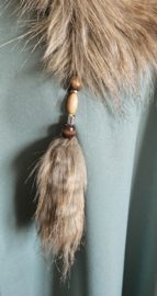 Mintgroene cape met nepbont kraag
