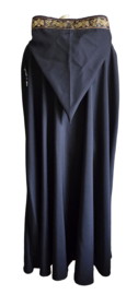 Zwarte cape met sierband