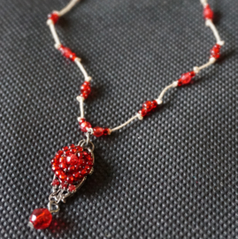 Ketting rode kraaltjes