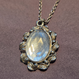 Vintage ketting met glimsteen