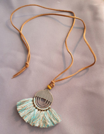 Ketting cirkel met franjes - blauw