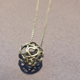 Ketting met hartjesbol