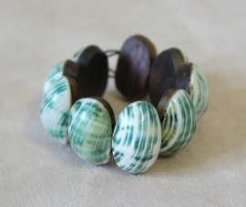 Armband met schelpen