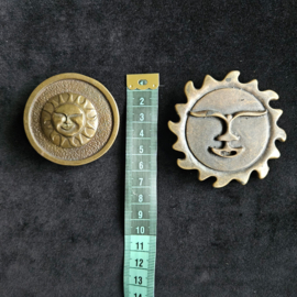 Metalen gespen - zon