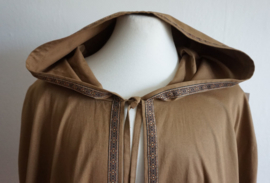 Camel cape