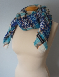 Sjaal met blauwe ruit