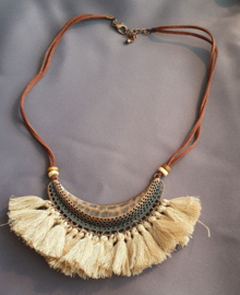 Ketting met franjes - beige