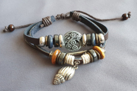 Lederlook armband met schelp