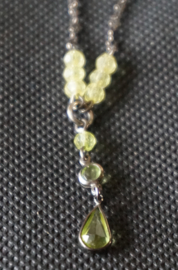 Ketting groene kraaltjes