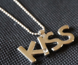 Ketting met Kiss hanger