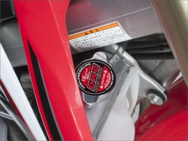 DRC Radiator dop 1.6 bar voor Honda, Kawasaki, Suzuki & Yamaha crossmotoren