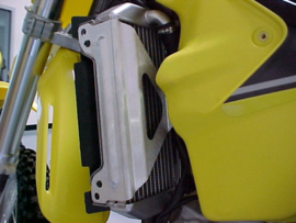 Works Connection Radiator Braces voor de Suzuki RM 125/250 2001-2015