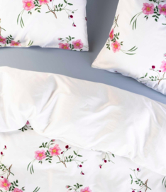 Essenza Maren Wit of ijsblauw