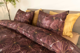 Kayori Jaimy Burgundy