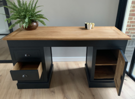 VERKOCHT! Uniek Off Black & Wood  Indonesisch bureau