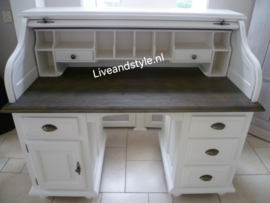 Landelijk secretaire bureau Country Style met vergrijsd blad en sierbeslag 140cm