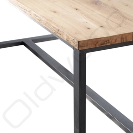 Robust table ''Napels'' oakwood