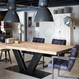 Robust wooden table ''Rome''