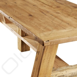 Robust table ''Vienna''