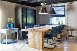 Robust table ''Berlin''