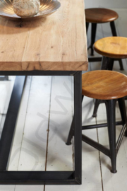Robust table ''Napels'' oakwood