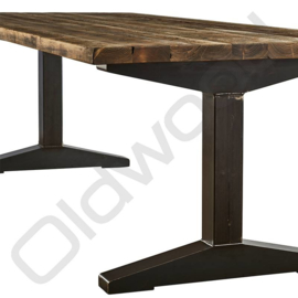 Barnwood dinner table - Utrecht