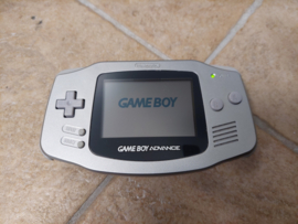 Gameboy Advance platinum limited edition (Nintendo tweedehands accessoire)