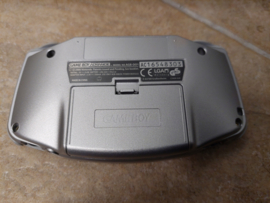 Gameboy Advance platinum limited edition (Nintendo tweedehands accessoire)