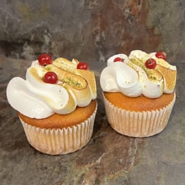 Orange meringue cupcake