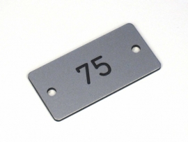 Nummerplaat 50x25 Aluminium/Zwart, gegraveerd (webart024)
