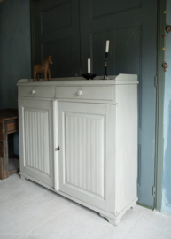 Antieke Zweedse kast uit Dalarna