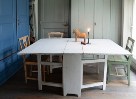 Antieke Zweedse uitklaptafel