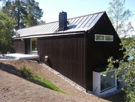 Modern huis in mat zwart