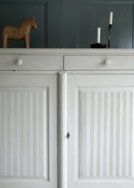 Antieke Zweedse kast uit Dalarna