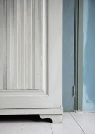 Antieke Zweedse kast uit Dalarna