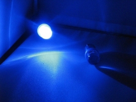 2x BA 9s 1 blauwe LED auto lamp. ARTnr: RN85