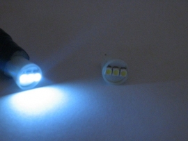 2x T10 W5W 3 Witte SMD LED`s auto lamp. ARTnr: 10-664