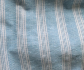 Hammamhanddoek in witte en lichtblauwe streep