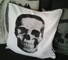 jn2300 Kussenhoes Skull - wit