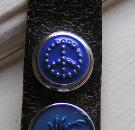 108 Clickbutton Peace - blauw