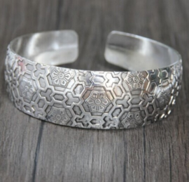 Bohemian Bangle Graphic - breed