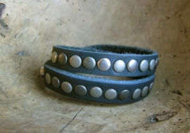 002D Wikkel armband Studs -donkergrijs