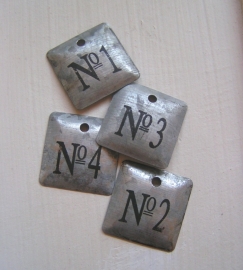 Labels No. 1 t/m No. 4 - zink