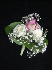 Corsage 4