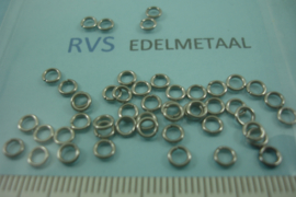 [ 8370 ] RVS,  Open Ring 4 mm. x 0.8 mm. per 50 stuks