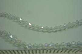 [ 6772 ] Glaskraal model Conisch 4 mm. Kristal AB, per streng