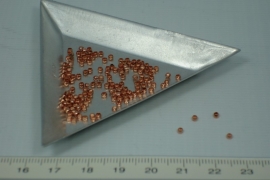 [5249 ] Knijpkraal Rosé  1.5 mm.  150 stuks