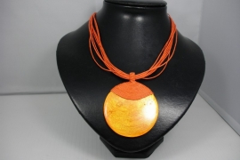 [ OR,043 ] Oranje Schelp ketting