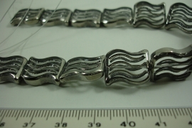 [ 6513 ] Glaskraal 16 x 14 mm. Vlag Helder met Zilverenrandjes, 20 stuks